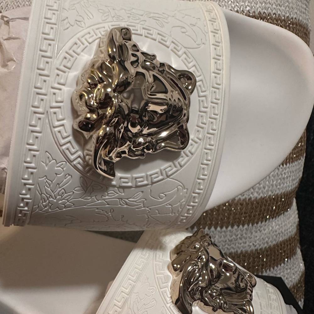 Versace White Embossed Slides - image 3